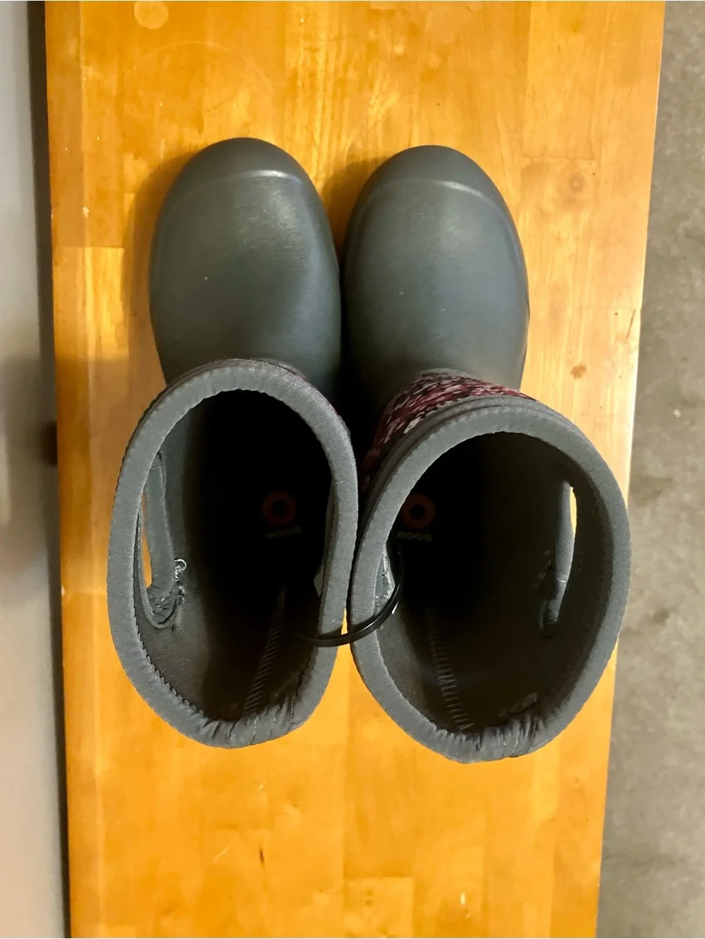 BOGS York Seamless Winter Boots, Gray with Multi Floral Pattern, Size 13 (EUC)